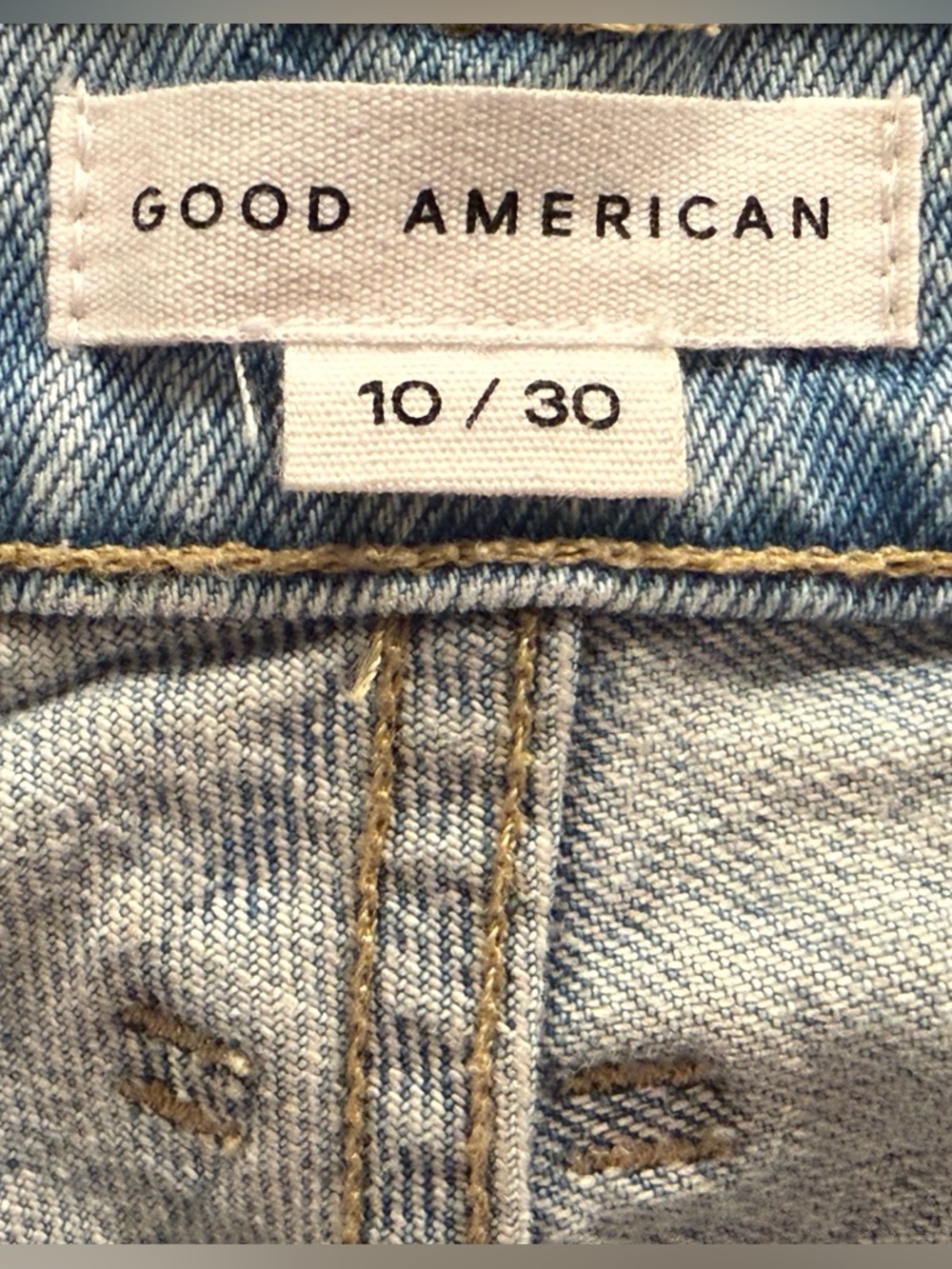 Good American Good 90s Short In Blue650 High Rise Cut Off Denim Shorts Size 10 - Picture 2 of 5